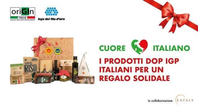 Immagine commerciale, con i prodotti alimentari di Eataly Origin Italia come formaggi, riso, olive, aceto e olio.