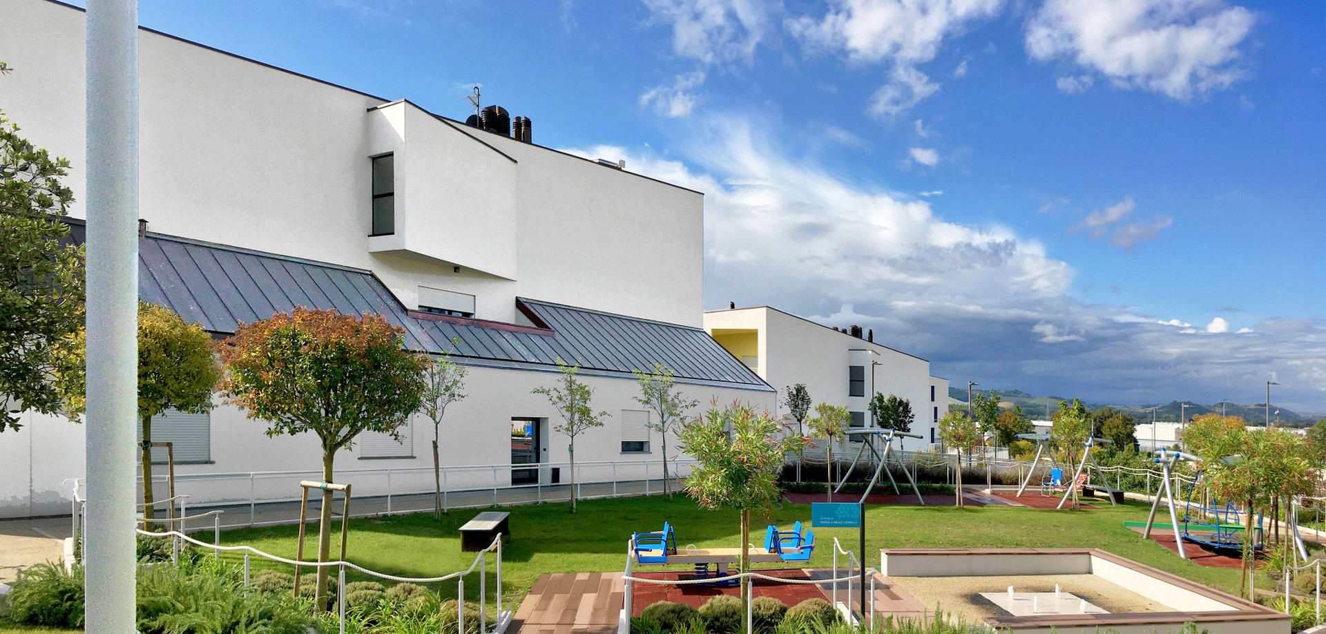 Il+campo+giochi+sul+lato+nord+-+foto+NG