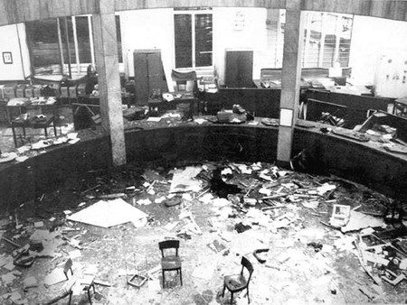 1969+-+La+bomba+alla+Banca+nazionale+dell%27agricoltura%2c+in+piazza+Fontana++a+MIlano