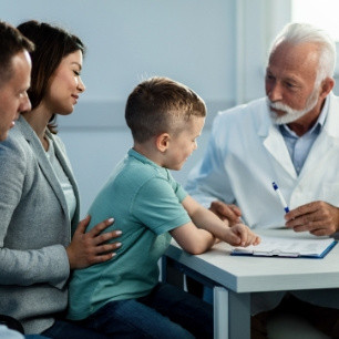 il Case Manager illustra alla famiglia il programma operativo per le 2 settimane che seguiranno.