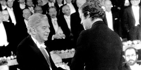 1975+-+il+premio+Nobel+per+la+letteratura+a+Eugenio+Montale