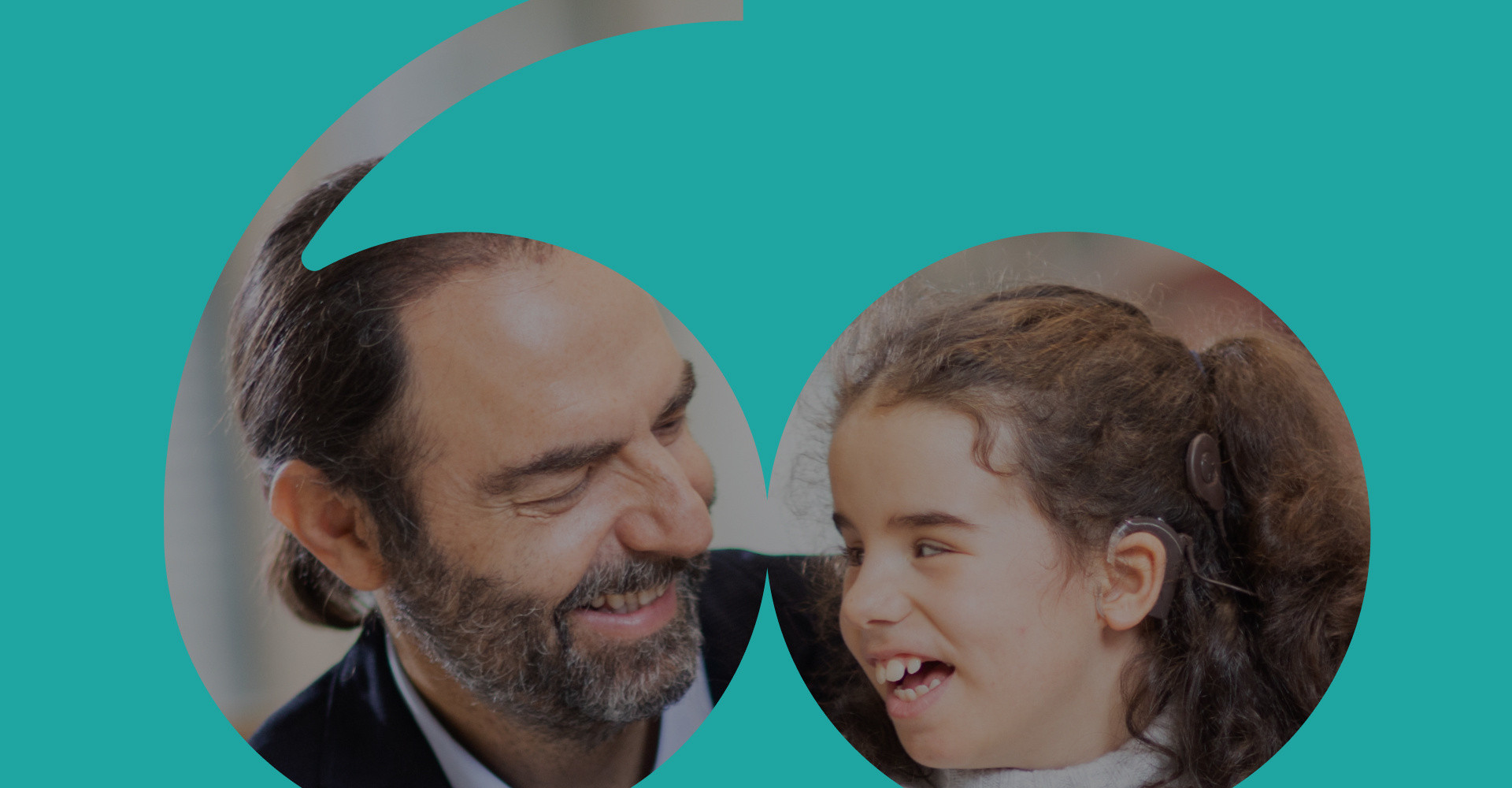 un'immagine grafica che rappresenta il logo del 60° anniversario, fomra una cornice di colore verde acqua, all'interno della quale è inserita una foto di Neri, che abbraccia Giulia una bimba utente della Lega del Filo d'Oro