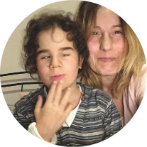 “È una bambina nata nel buio e nel silenzio”