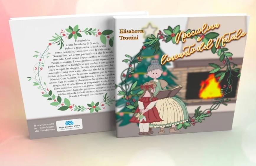 L'immagine presenta un'anteprima di copertina per un libro intitolato "L'Apocalittico Canto del Natale" di Elisabetta Trottini, su uno sfondo sfumato rosa e blu. Si vede sia la copertina frontale, con un'illustrazione natalizia di una bambina che legge accanto a un camino e un albero di Natale, sia il retro con una corona di agrifoglio e testo. In alto si legge "Cover reveal".