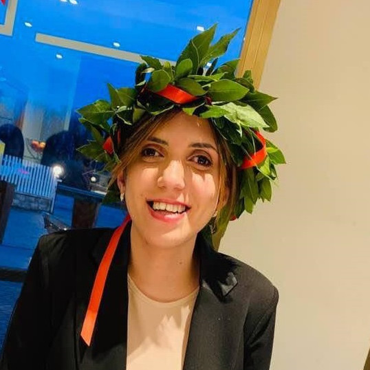 Francesca ha la sindrome di Usher e in Italia è fra le prime persone con sordocecità ad aver raggiunto il traguardo della laurea.