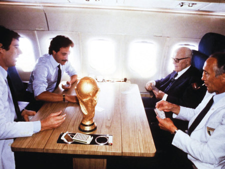 1982++-+Il+Presidente+Pertini+sull%27aereo+con+la+nazionale++dopo+la+vittoria+dei+mondiali