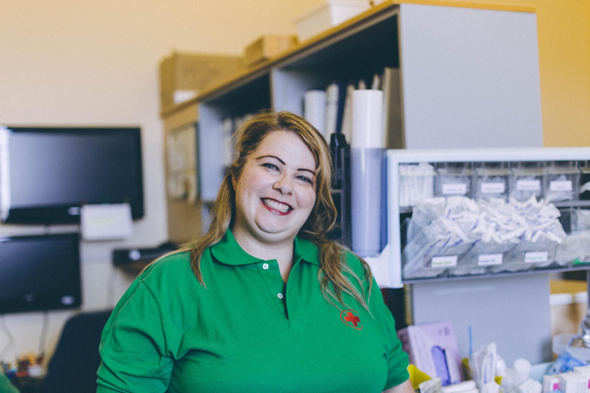 Katiuscia è infermiera presso il Centro di Osimo e lì accoglie piccoli e grandi con un sorriso.