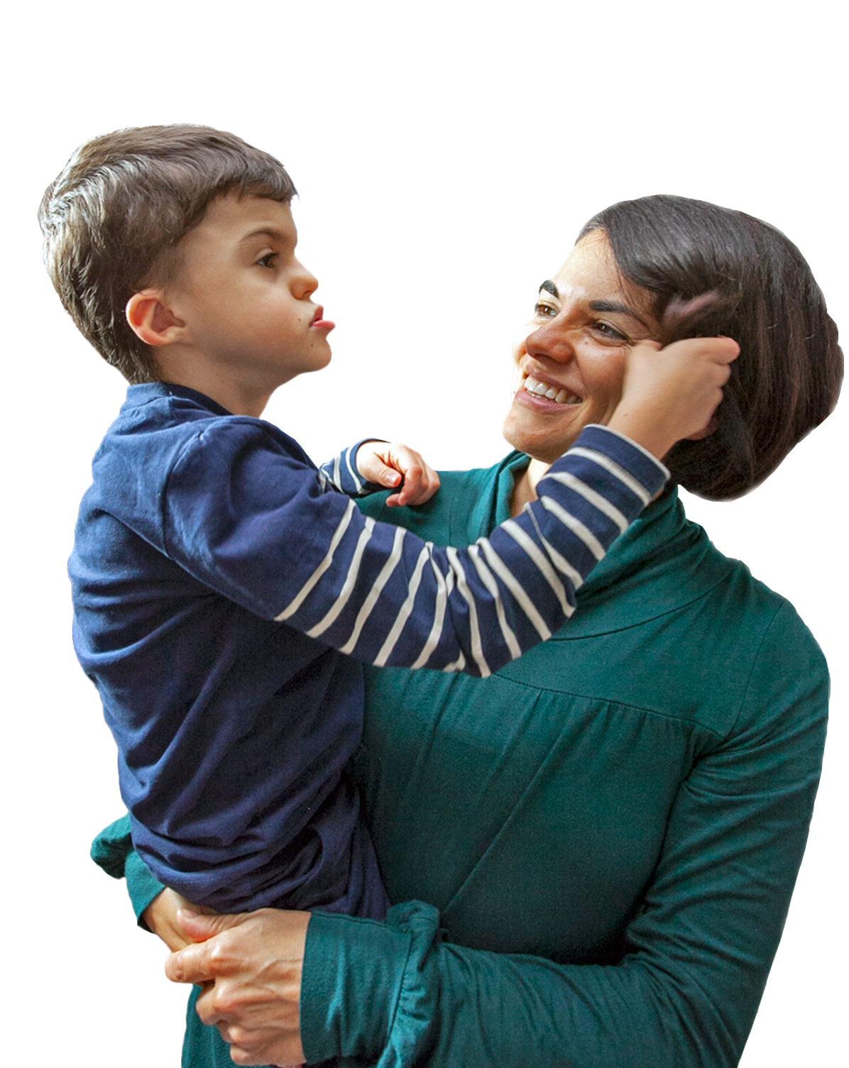 Foto scontornata con sfondo nero di Agostino ,ragazzino seguito dalla Lega del Filo d'Oro, in braccio alla mamma Samuela