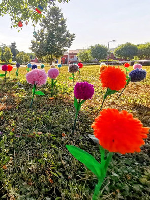 Yarn Bombing - manufatti esposti a Lesmo