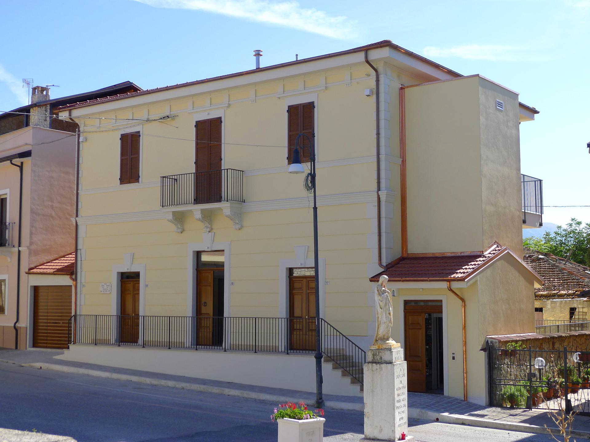 Esterno del Centro Studi Sabina Santilla, nuova sede territoriale a San Benedetto dei Marsi, in Abruzzo.
