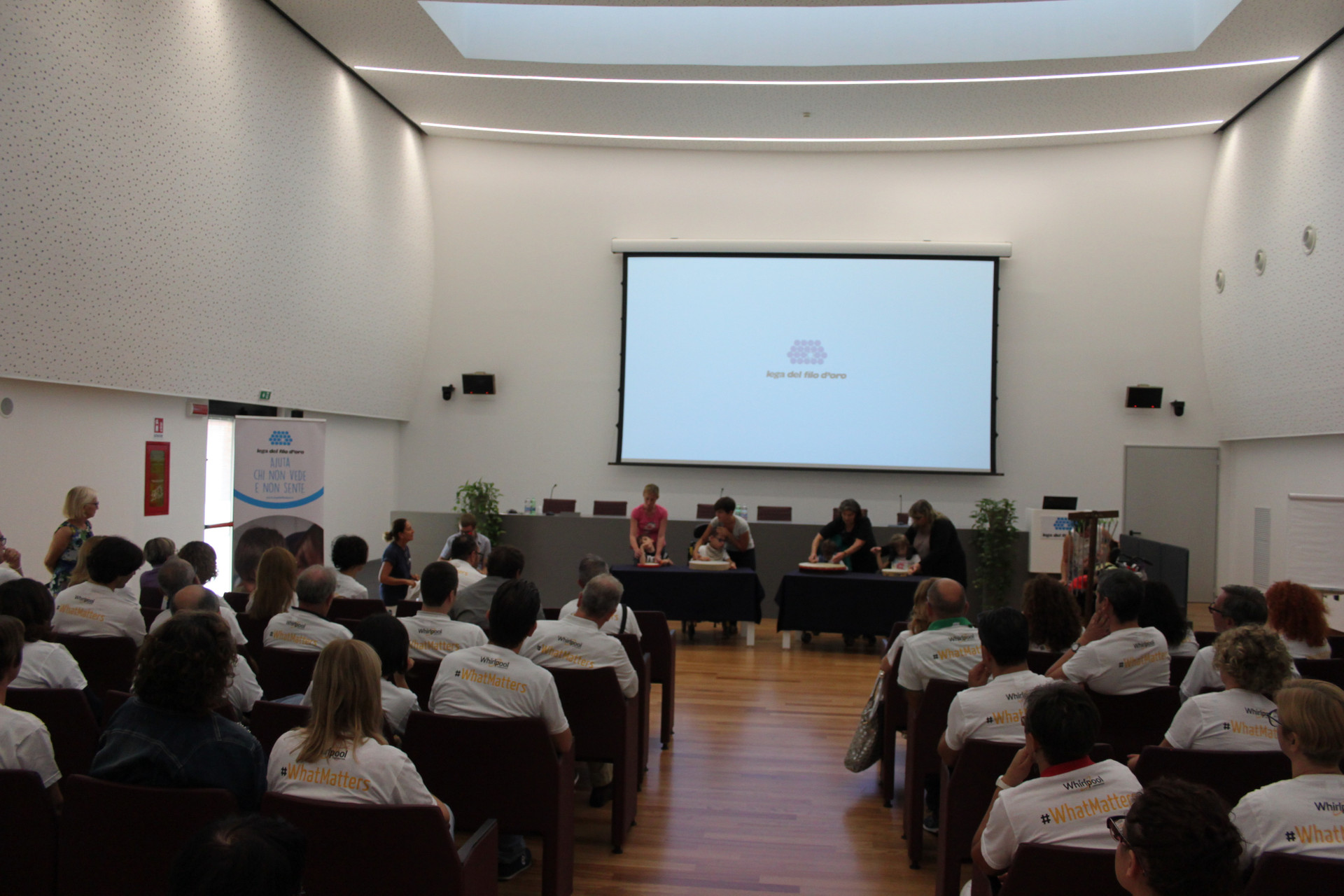 Alcuni dipendente dell'azienda Whirpool in visita al Centro Nazionale di Osimo