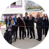 Taglio del Nastro per inaugurazione del secondo lotto, alla preenza del Presidente Mattarella, del Presidente Bartoli e delle autorità locali.