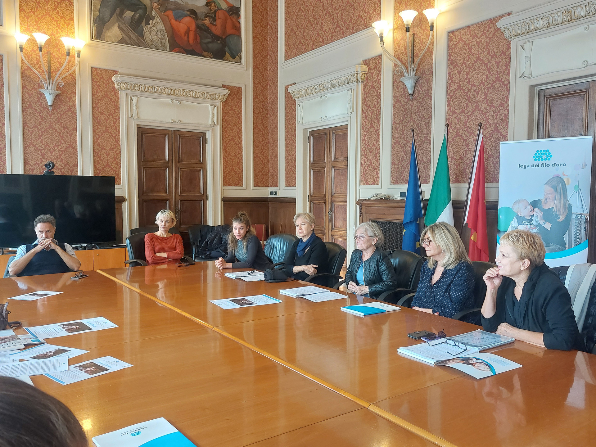 Presso il Comune di Ancona si è tenuta la conferenza stampa di presentazione dello spettacolo teatrale “Anna dei miracoli”. 