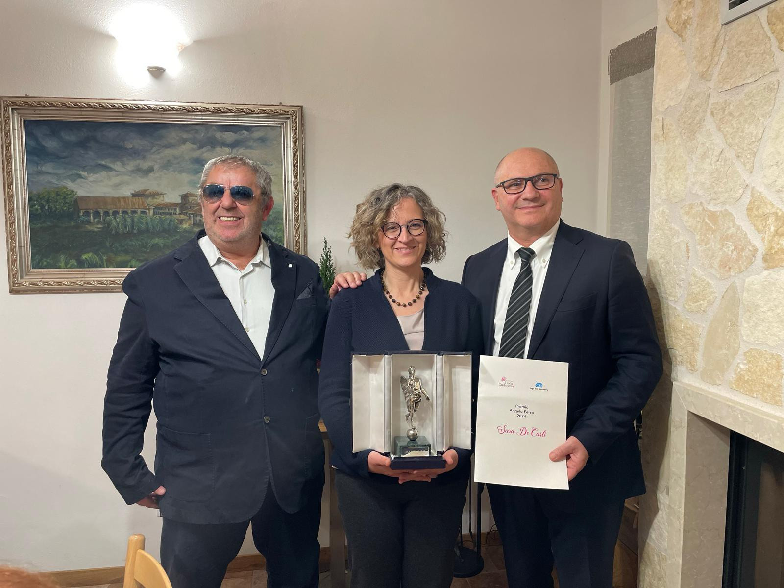 Quinta edizione del Premio Angelo Ferro per la cultura dell'inclusione. Il Professor Angelo Ferro, economista, filantropo e uomo particolarmente attento a valorizzare “le capacità di tutti” ha dedicato gran parte della sua vita a realizzare inclusione. Il premio consegnato a Roberto Costantini, Direttore Generale della Lega del Filo d'Oro