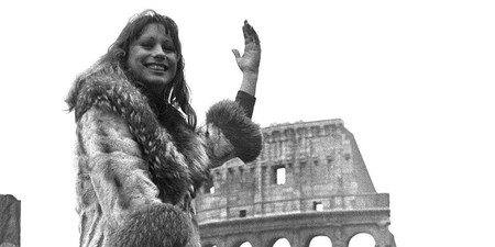 1973+-+Crisi+petrolifera%2c+la+domenica+vietato+circolare+in+auto