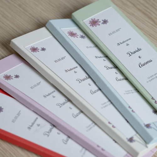 Bomboniera con matita piantabile e cartoncino pregiato disponibile in 5 varianti di colore 3