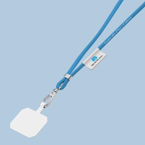 Laccetto per smartphone azzurro scritta "Insieme Oltre il Buio e il silenzio" e con etichetta che mostra il logo della Lega del Filo d'Oro. dettaglio del gancio 11