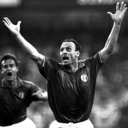 1990+-+Tot%c3%b2+Schillaci+%c3%a8+il+cannoniere+dei+mondiali+di+calcio+in+Italia