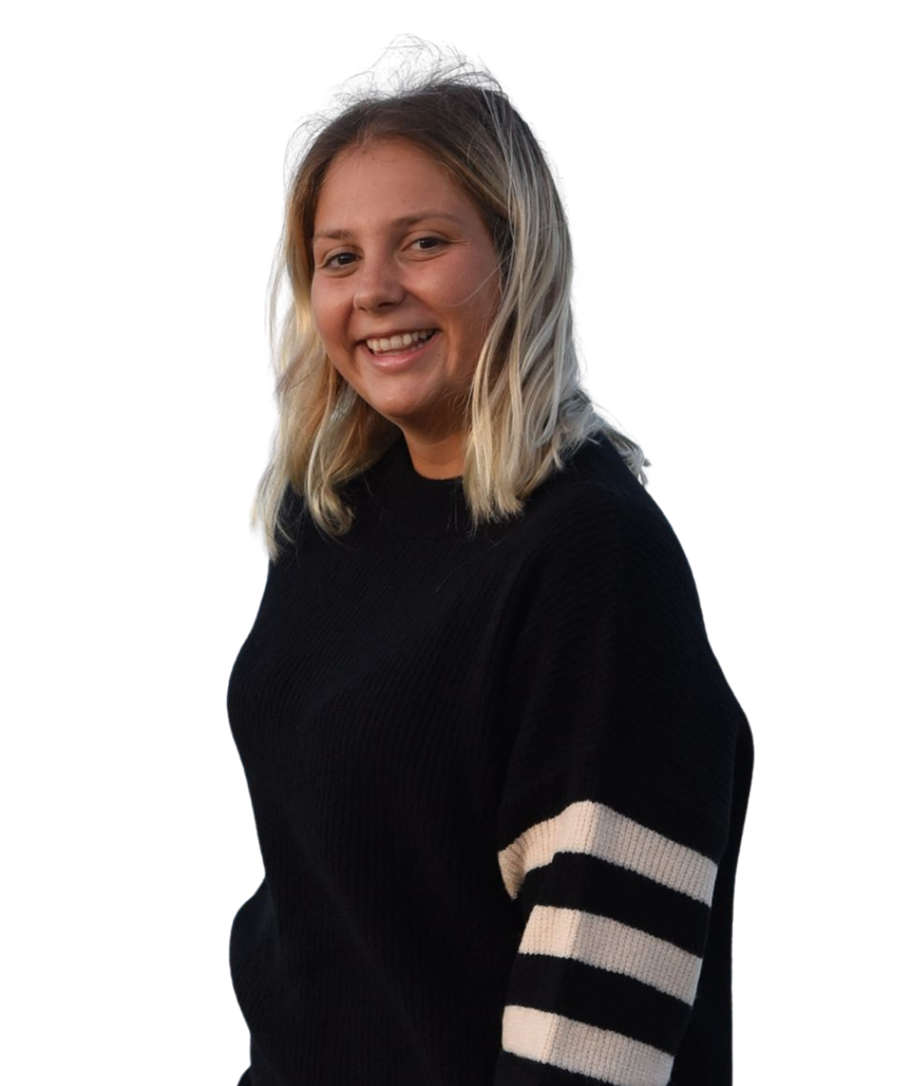 Foto senza sfondo di Alice, Volontaria Lega del Filo d'Oro, sorridente