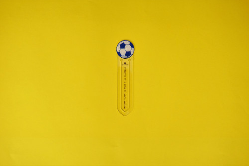 Bomboniera solidale segnalibro pallone Lega del Filo d'Oro per celebrare con solidarietà il battesimo, la nascita, la comunione di tuo figlio. 11