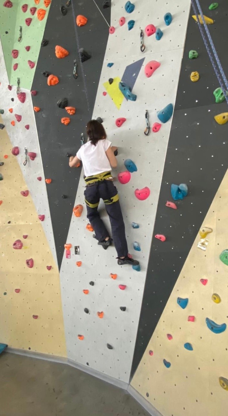 Marzia+mentre+fa+arrampicata