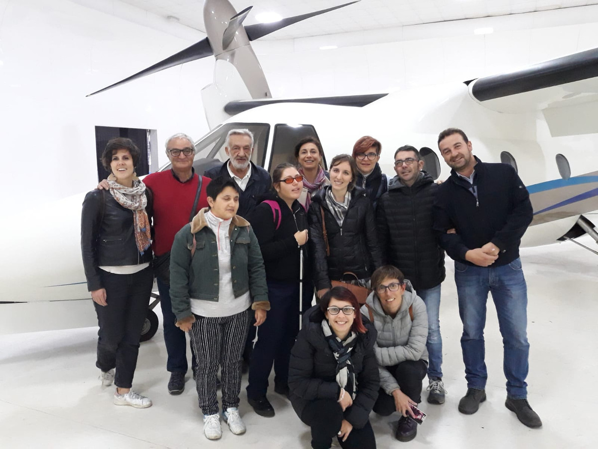 Una persona che parte per un viaggio non è mai la stessa persona che torna da quel viaggio. Vale per le persone sordocieche come per i volontari.&nbsp;