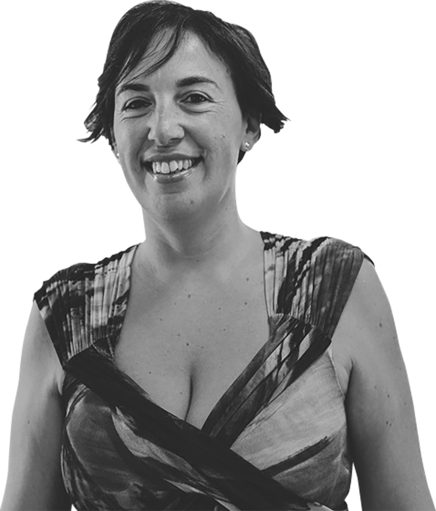 La foto ritrare Elena, analista di marketing alla Lega del Filo d’Oro.