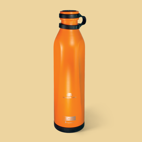 Borraccia termica in acciaio arancione decorata con logo della Lega del Filo d'Oro e logo iDrink incisi. La base e il tappo sono ricoperti da elementi in silicone nero antiscivolo. 1