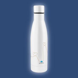 Borraccia termica bianca, in acciaio, da 500 ml, decorata con il logo della Lega del Filo d'Oro e una grafica di un filo dorato che disegna dei cuori tutto intorno.