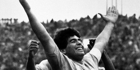 1990+-+Diego+Armando+Maradona+trascina+il+Napoli+al+suo+secondo+scudetto